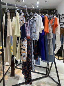 太平鸟PEACEBIRD 19夏尾货入驻广州佰佳依，共启品牌折扣新商机